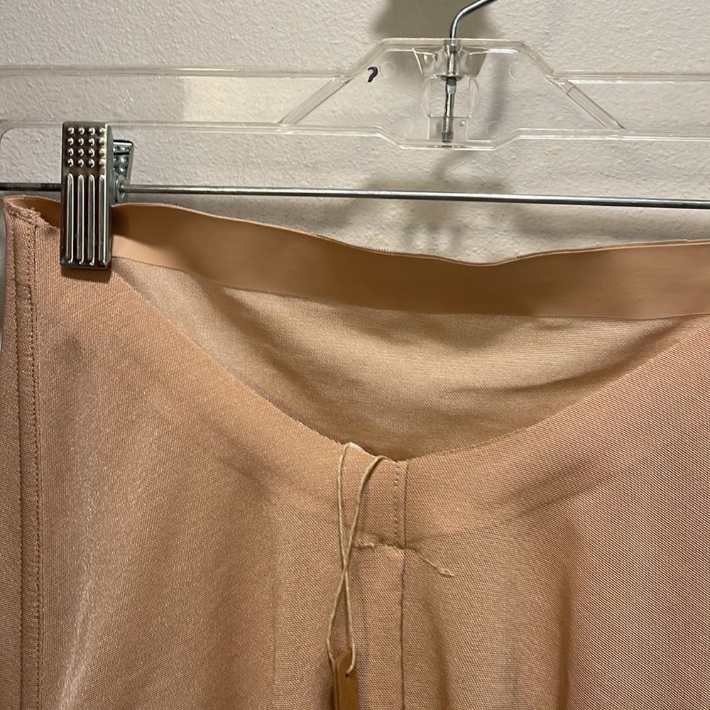 Nwt Skims woman’s sculpt nude shorts - Picture 12 of 14